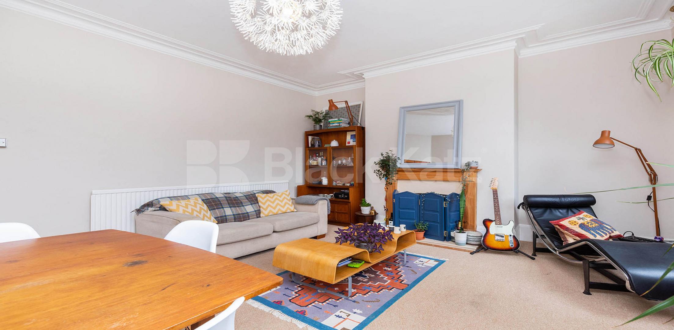 			1 Bedroom, 1 bath, 1 reception Apartment			 ENGLEFIELD ROAD , DE BEAUVOIR TOWN N1